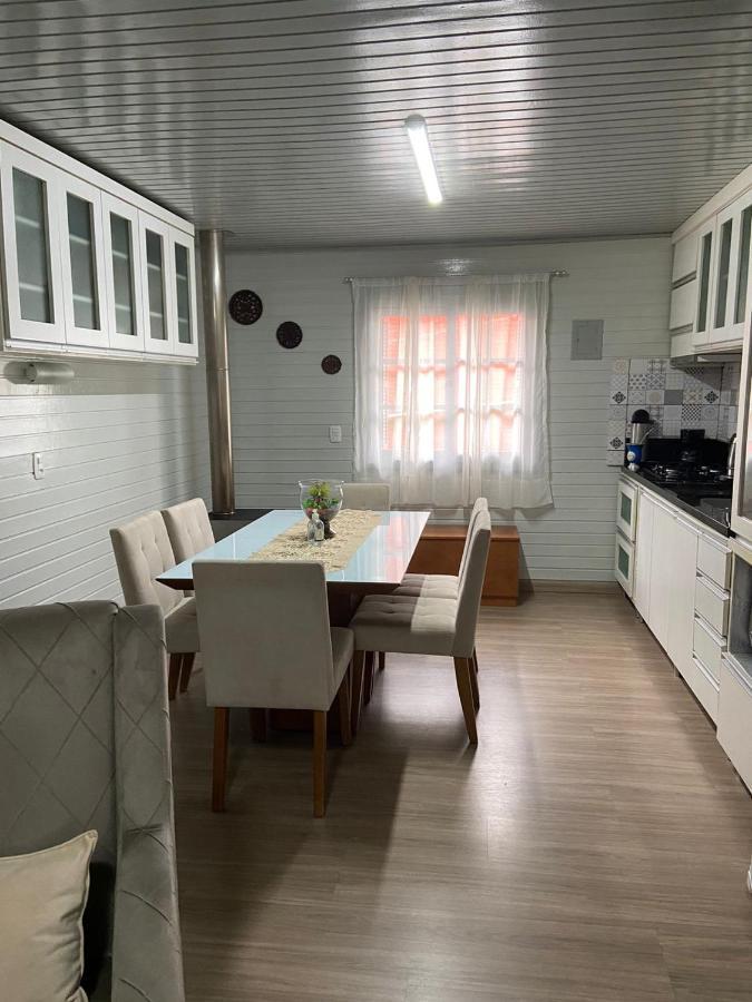 Casa Da Nica - 6 Pessoas - Perto Do Centro - Confortavel E Otimo Preco Casa de férias Gramado